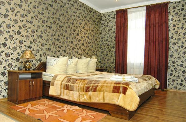 Pan Hotel Sumy Habitación foto