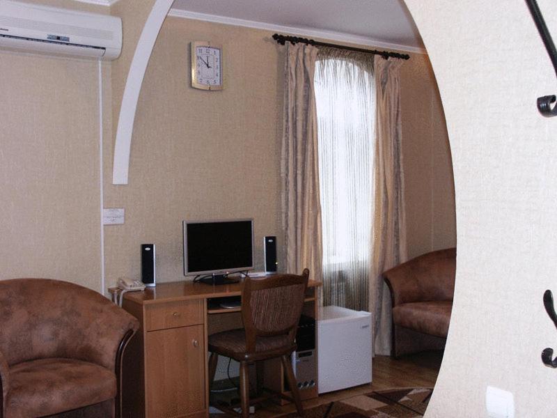 Pan Hotel Sumy Exterior foto