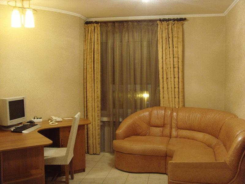 Pan Hotel Sumy Exterior foto